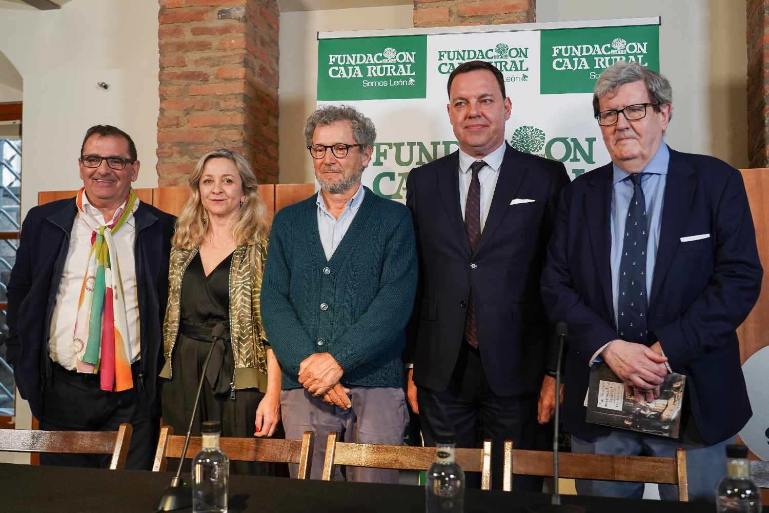 Presentación del libro ‘Las meninas desde una luz artificial’ (2)