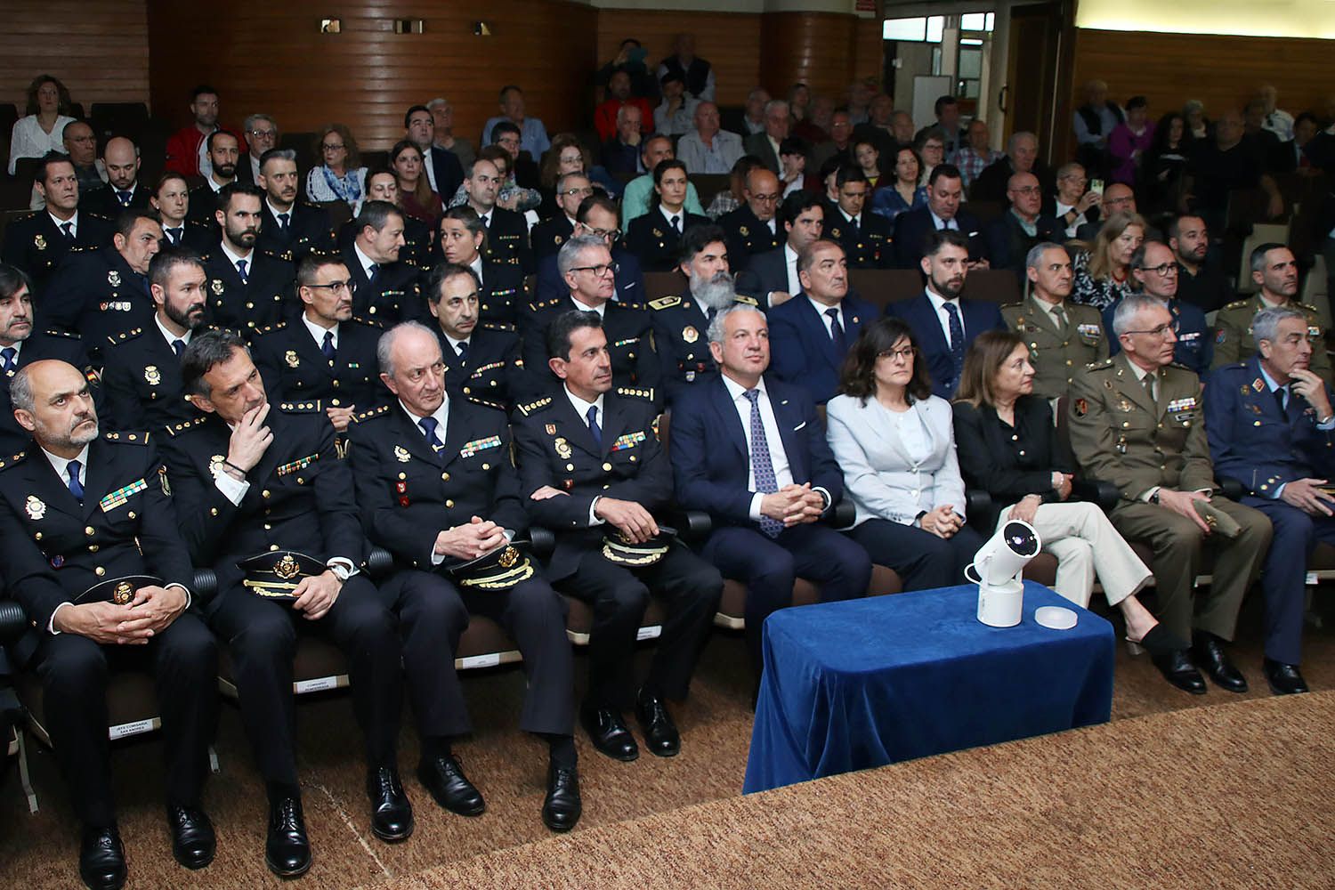 homenaje a policías nacionales jubilados en León6