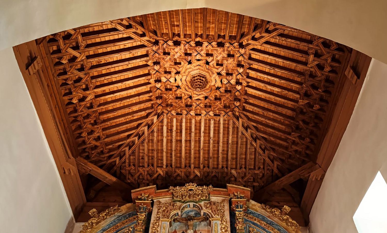 artesonado mudejar iglesia de Valcabado del Páramo (León)1