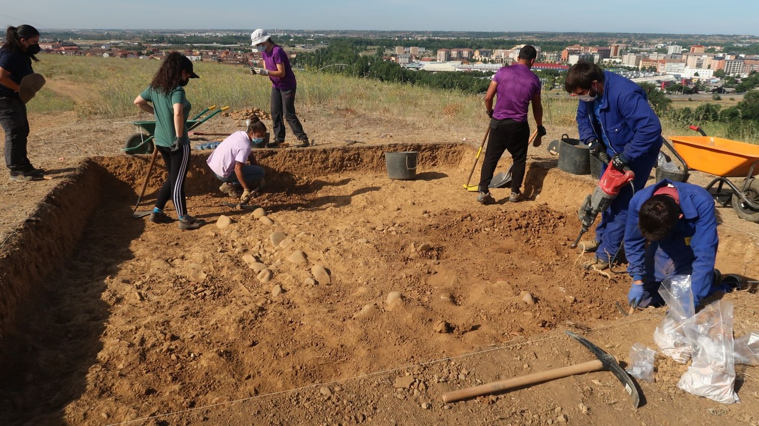 excavaciones en el Castro de los Judíos de Puente Castro (1)