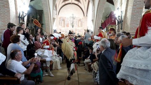 Procesión del Corpus Christi de Laguna de Negrillos | Miriam Chacón / ICAL Procesión del Corpus Christi de Laguna de Negrillos | Miriam Chacón / ICAL