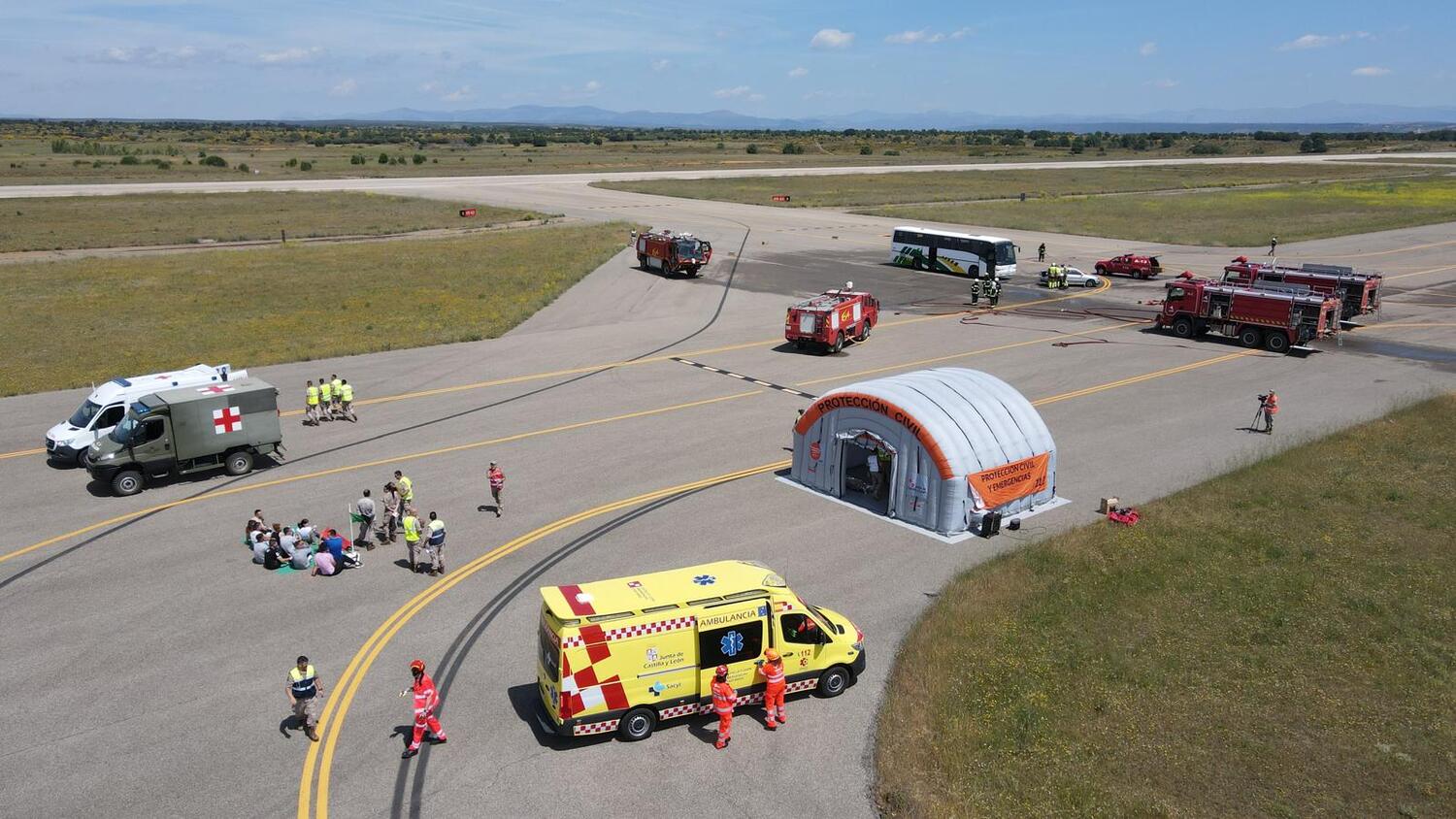 El Aeropuerto de León se convirtió en un simulacro de accidente aéreo