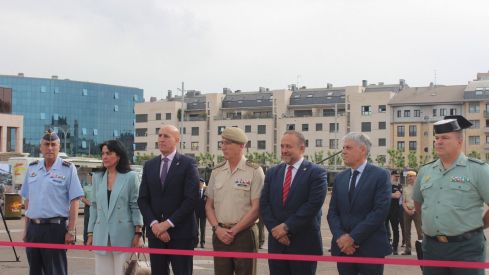 Exposición de materiales de las Fuerzas Armadas y Guardia Civil de León