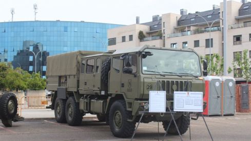 Exposición de materiales de las Fuerzas Armadas y Guardia Civil de León