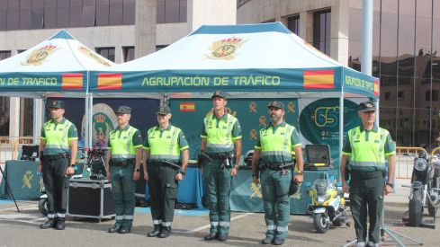 Exposición de materiales de las Fuerzas Armadas y Guardia Civil de León