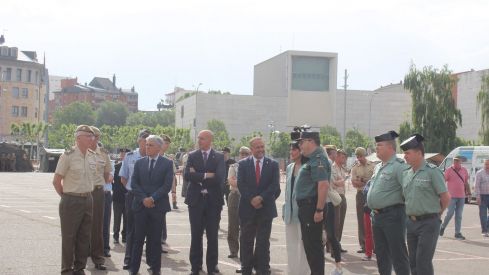 Exposición de materiales de las Fuerzas Armadas y Guardia Civil de León