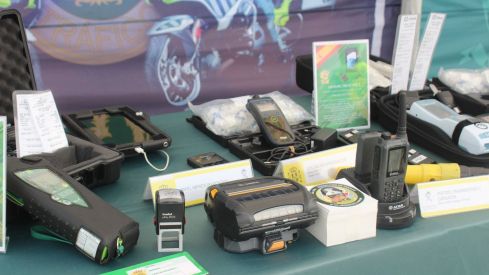 Exposición de materiales de las Fuerzas Armadas y Guardia Civil de León