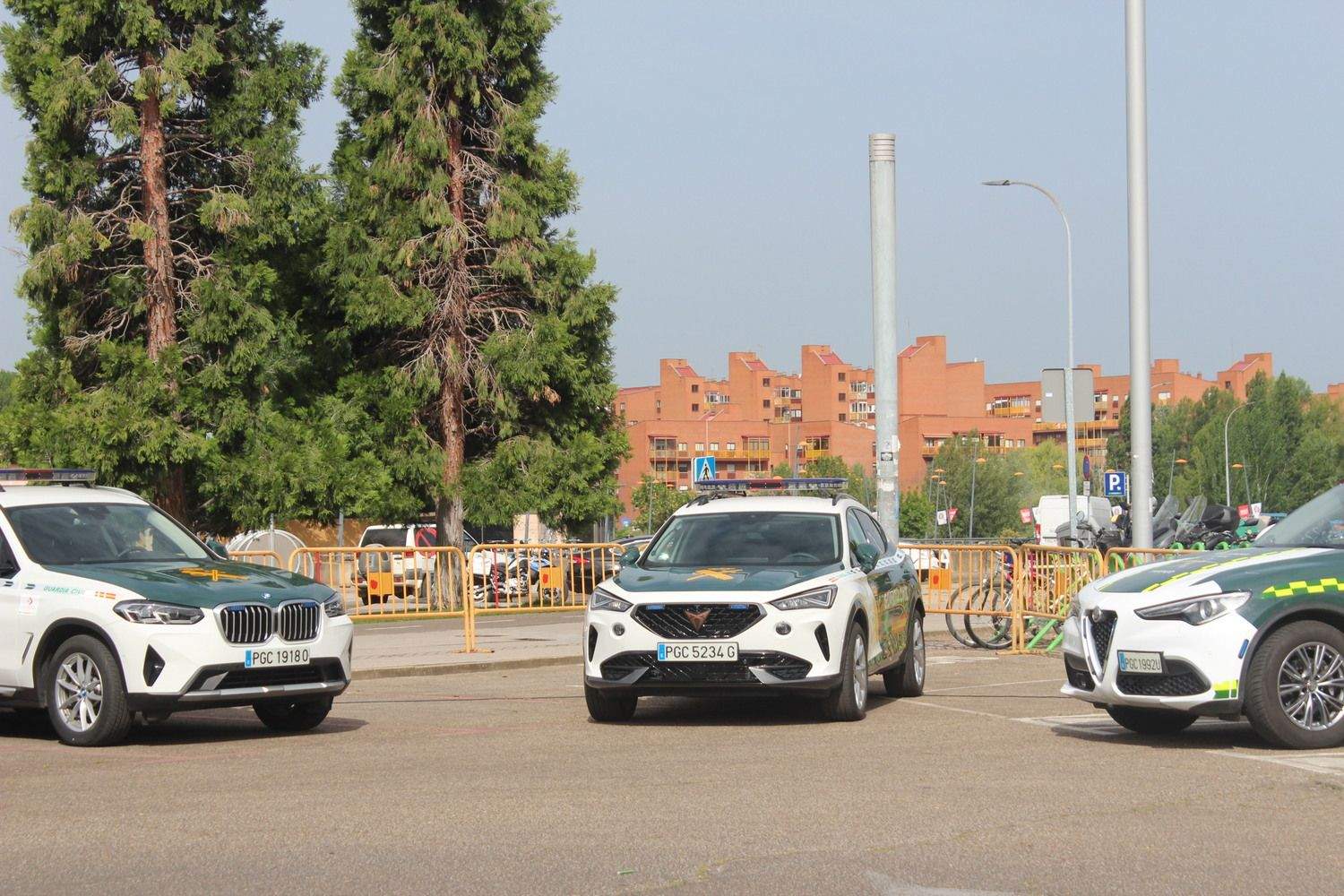 Exposición de materiales de las Fuerzas Armadas y Guardia Civil de León
