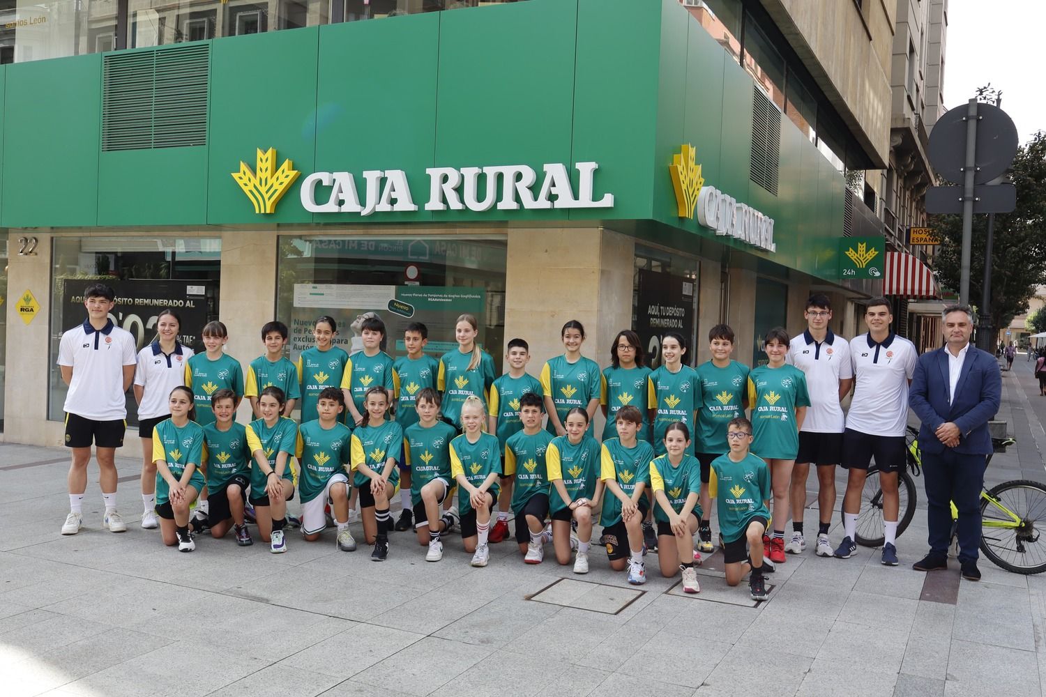 Caja Rural presenta a las selecciones de León que participarán en el Encuentro Autonómico de Selecciones PDR de baloncesto 3