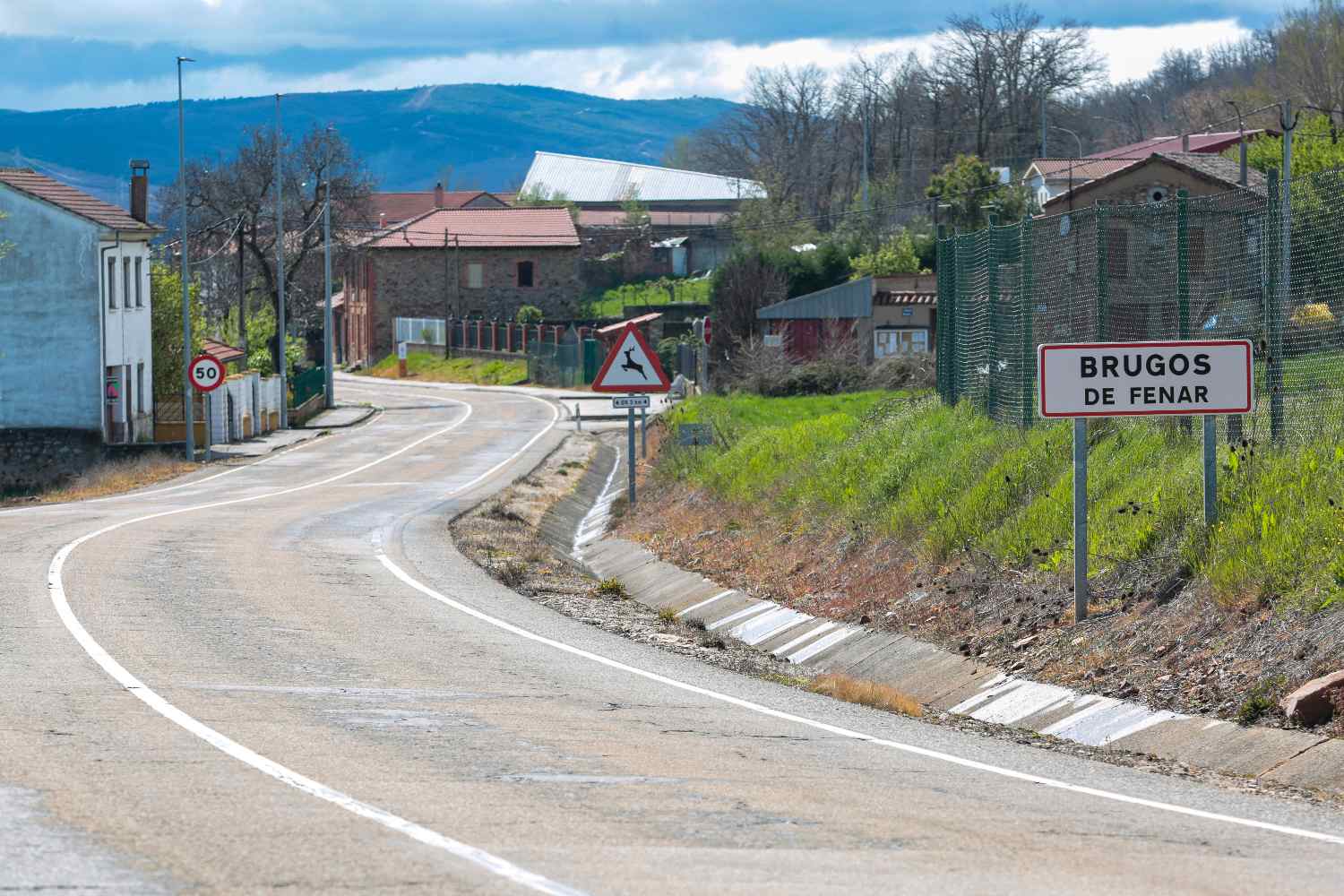 Las asociaciones culturales de Brugos de Fenar reconocerán “la labor diaria y el sacrificio” de la AECC de León