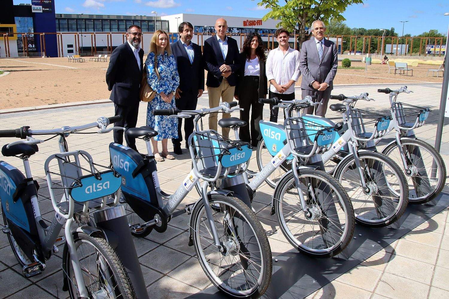 Presentación de una nueva estación de préstamo de bicicletas (1) Presentación de una nueva estación de préstamo de bicicletas (1)