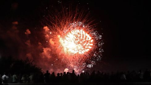  Fuegos artificiales en la Noche de San Juan | Peio García / ICAL