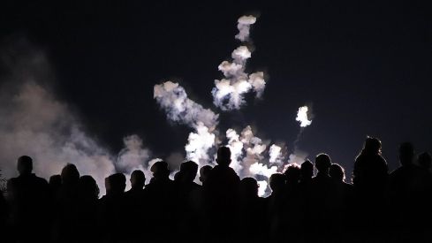 Fuegos artificiales en la Noche de San Juan  | Peio García / ICAL