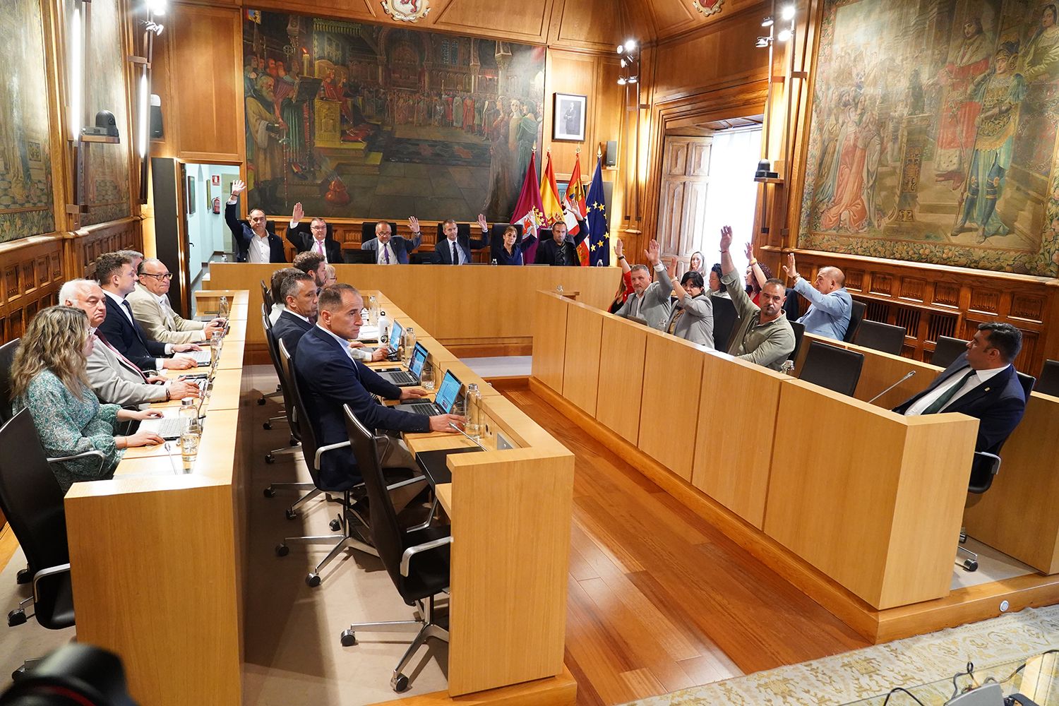 Celebración del pleno Diputación de León Autonomía Leonesa