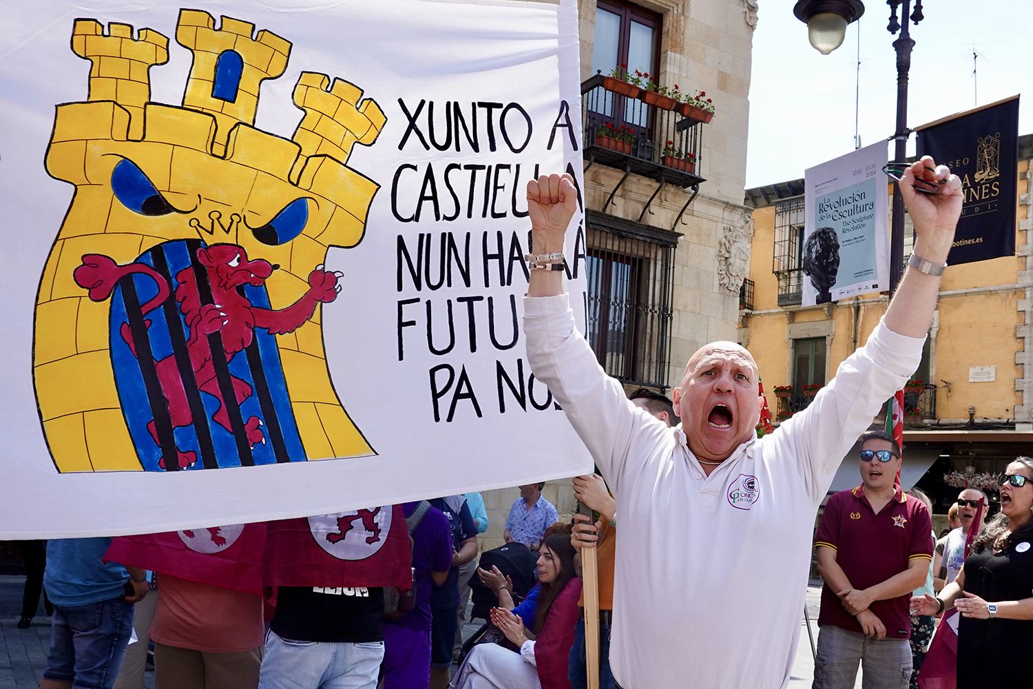 Celebración del pleno Diputación de León Autonomía Leonesa21