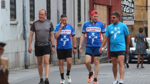 La carrera 'A Santiago contra el cáncer llega a León'2