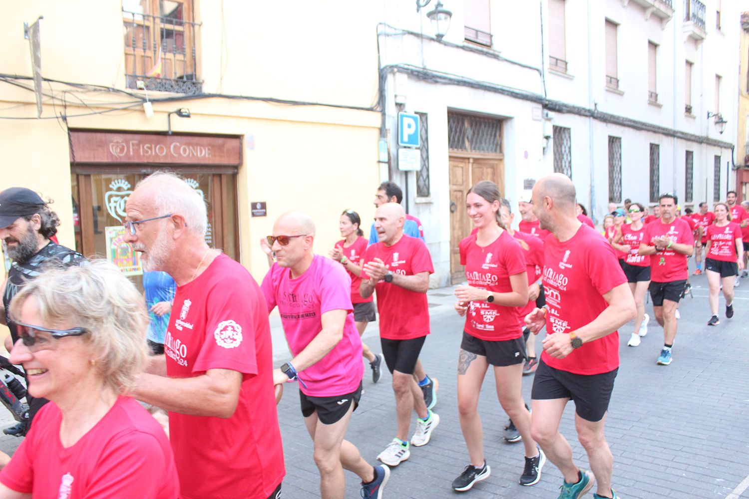 La carrera 'A Santiago contra el cáncer llega a León'8