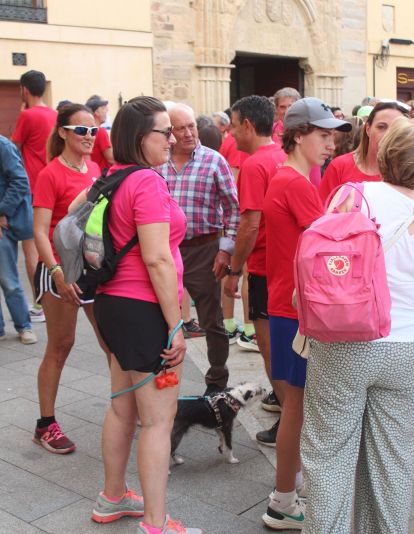 La carrera 'A Santiago contra el cáncer llega a León'13