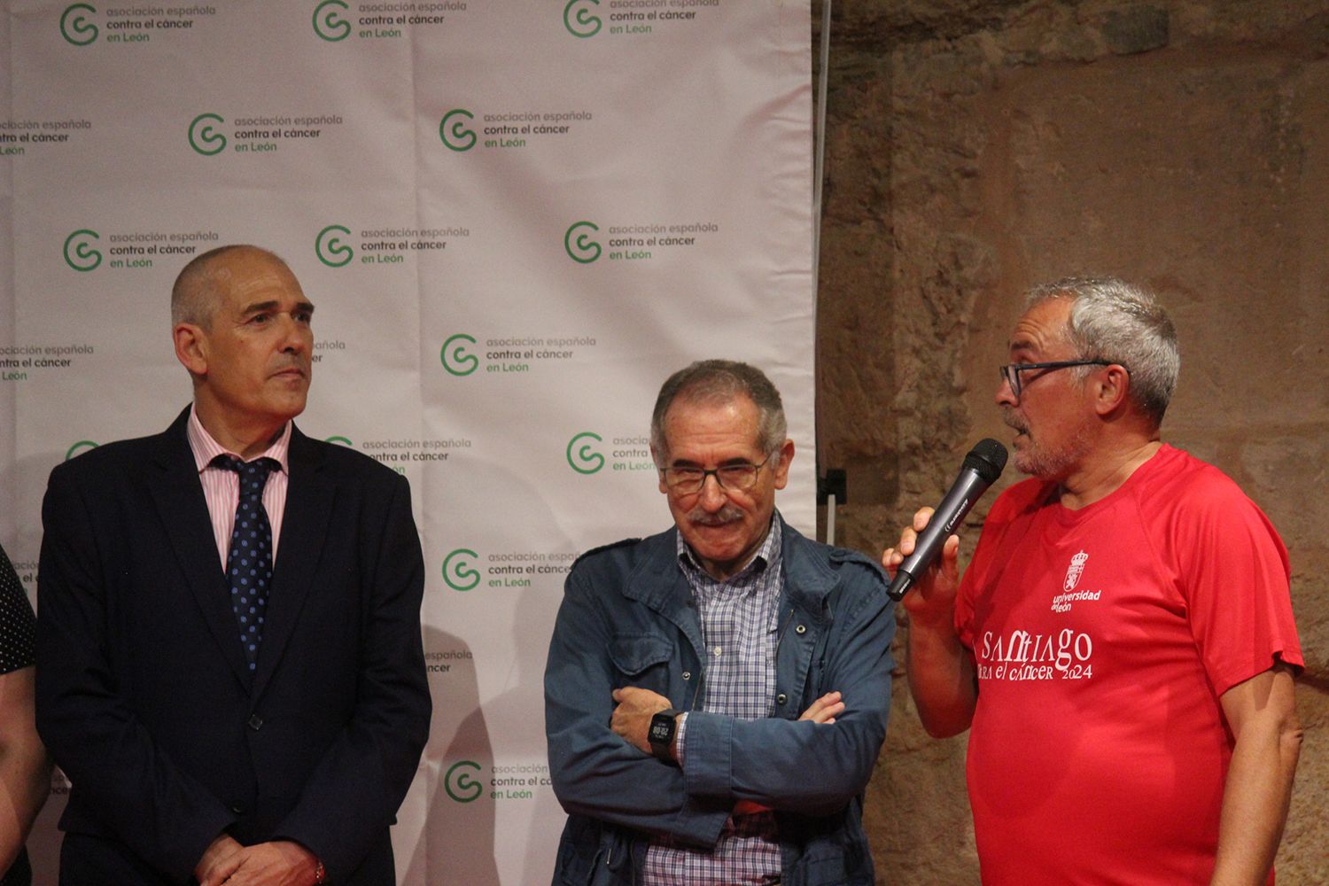 La carrera 'A Santiago contra el cáncer llega a León'21