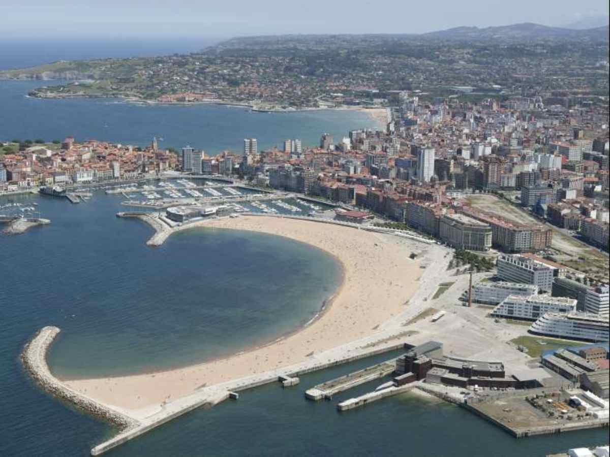 Playa de Poniente de Gijón | Ayuntamiento de Gijón