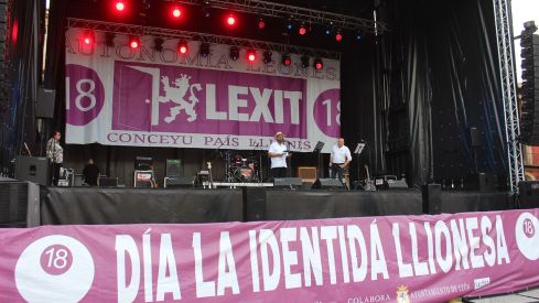 Día la Identidá Llionesa 6