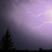 Las tormentas dejan 385 descargas eléctricas a su paso por la provincia de León