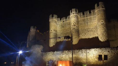 Un verano cultural bajo las estrellas con las  "Noches del Castillo" en Valencia de Don Juan