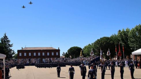 El rey preside la entrega de reales despachos en la ABA León4