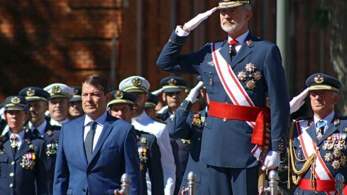 El rey preside la entrega de reales despachos en la ABA León21