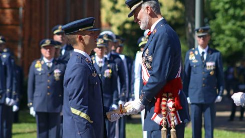 El rey preside la entrega de reales despachos en la ABA León23