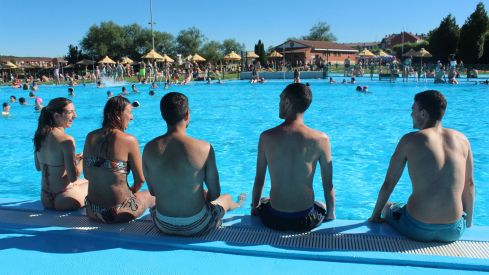 Piscinas municipales de Villaquilambre 