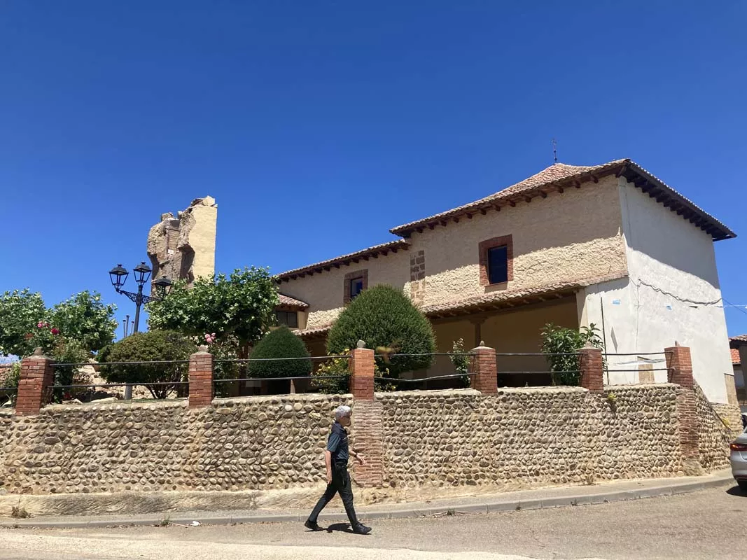  Se desploma la torre de la iglesia de Villaturiel (León)