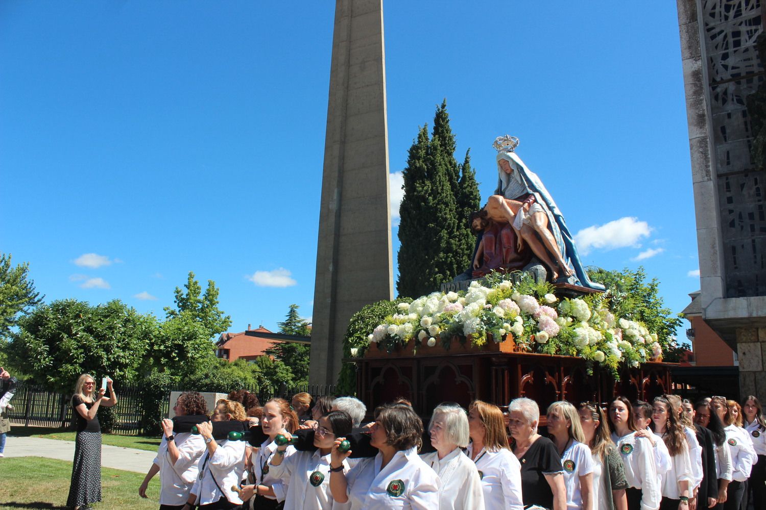 Romería Aparición de La Virgen del Camino 