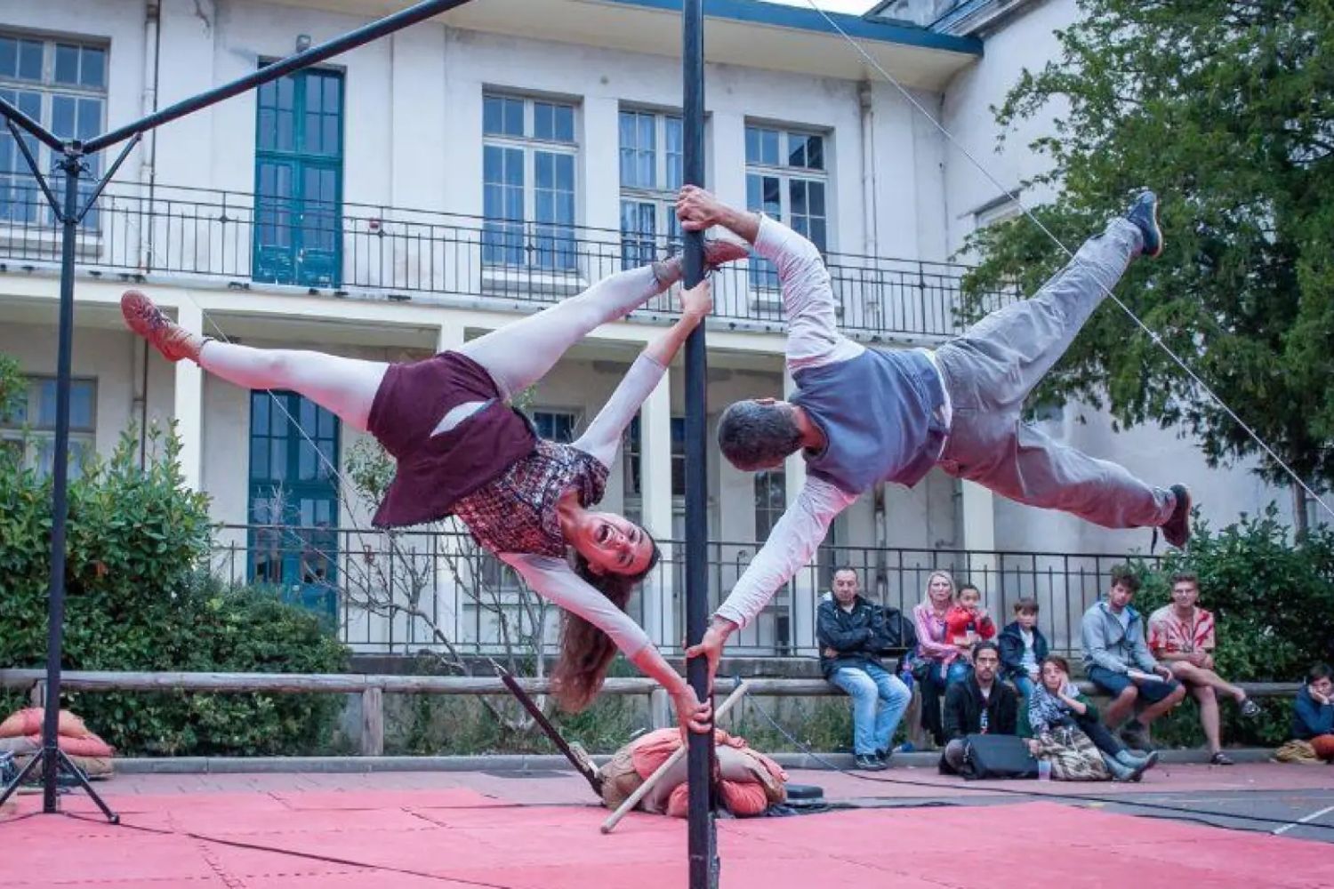 Espectáculo de circo en el festival 'León, Cuna del Parlamentarismo' | ICAL 