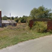  Caserón ubicado en la calle Valdelacabra n.º 33 de Brañuelas