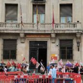 Zapatero muestra interés en el conflicto laboral de la empresa de Atento en Trobajo del Camino (León)