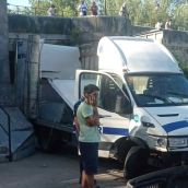 UPL propone la instalación de "sistemas más modernos y efectivos" para evitar colisiones con el puente de San Marcos| Policia Local de León