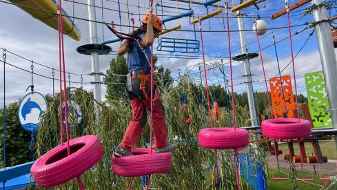 Valencia de Don Juan contará el parque de aventuras más grande del norte de España | La Diputación convoca 30.000 euros en ayudas para el equipamiento de espacios jóvenes municipales