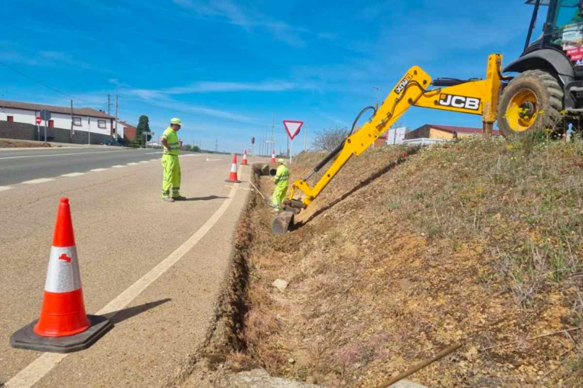 Formalizados los contratos de conservación de carreteras en la provincia de León por 37 millones de euros