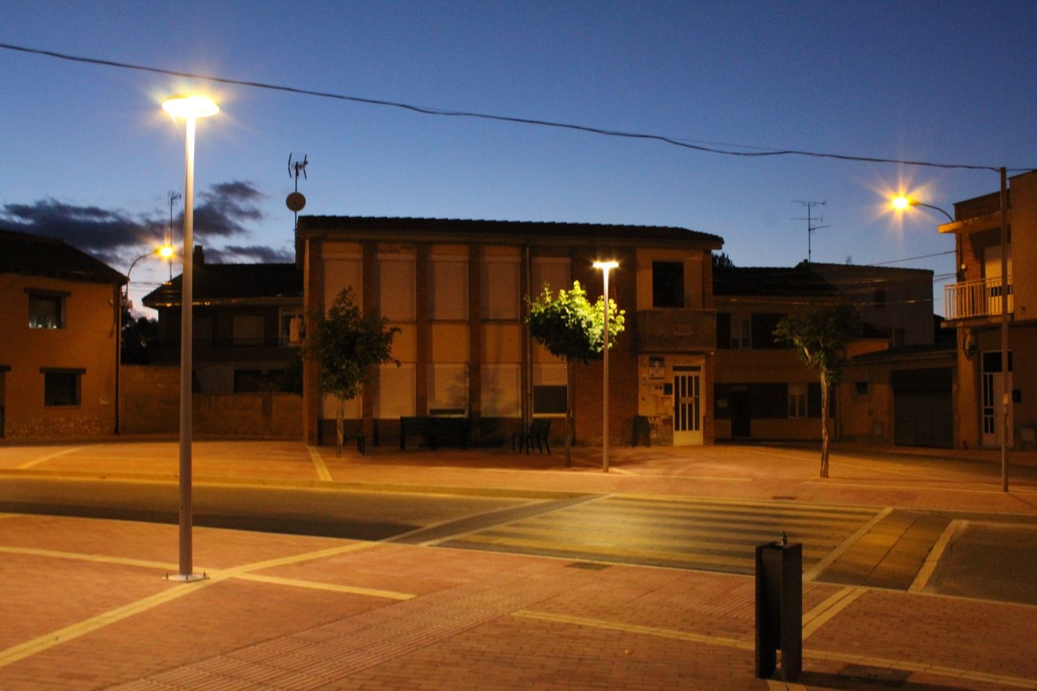  La Plaza de Villabalter en San Andrés del Rabanedo (León) inaugurada tras completar su remodelación 