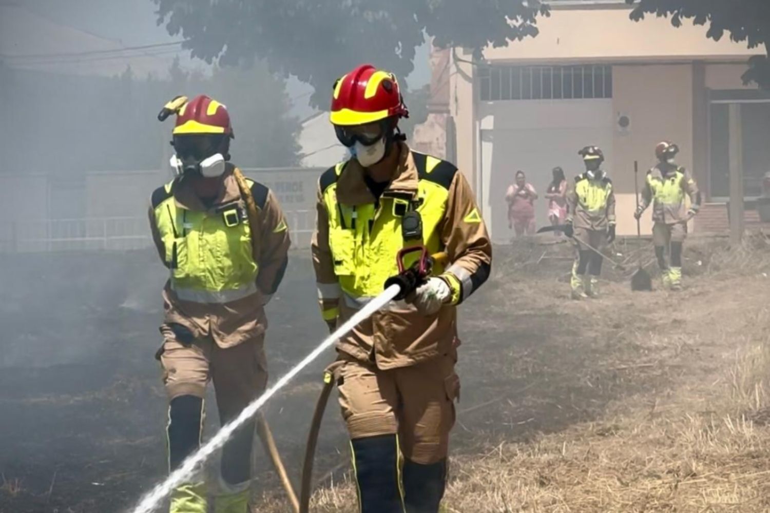 Varios incendios en León obligan a intervenir a los bomberos 