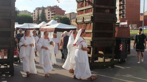 Desfile, campamento y mercado de Astures y Romanos55