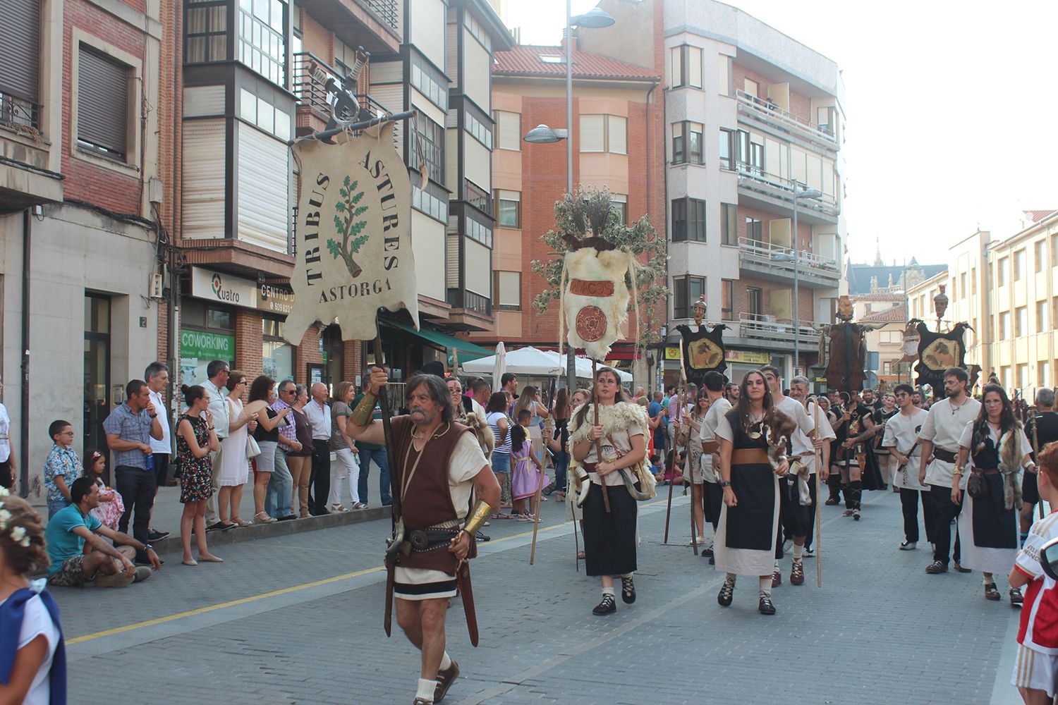 Desfile, campamento y mercado de Astures y Romanos58