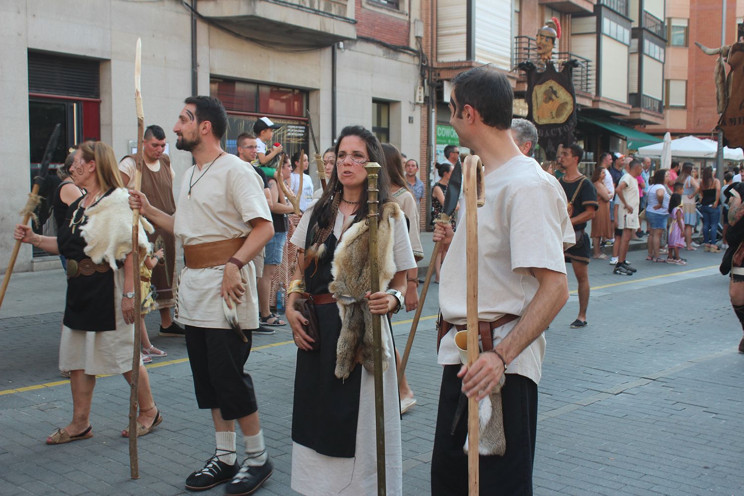 Desfile, campamento y mercado de Astures y Romanos59