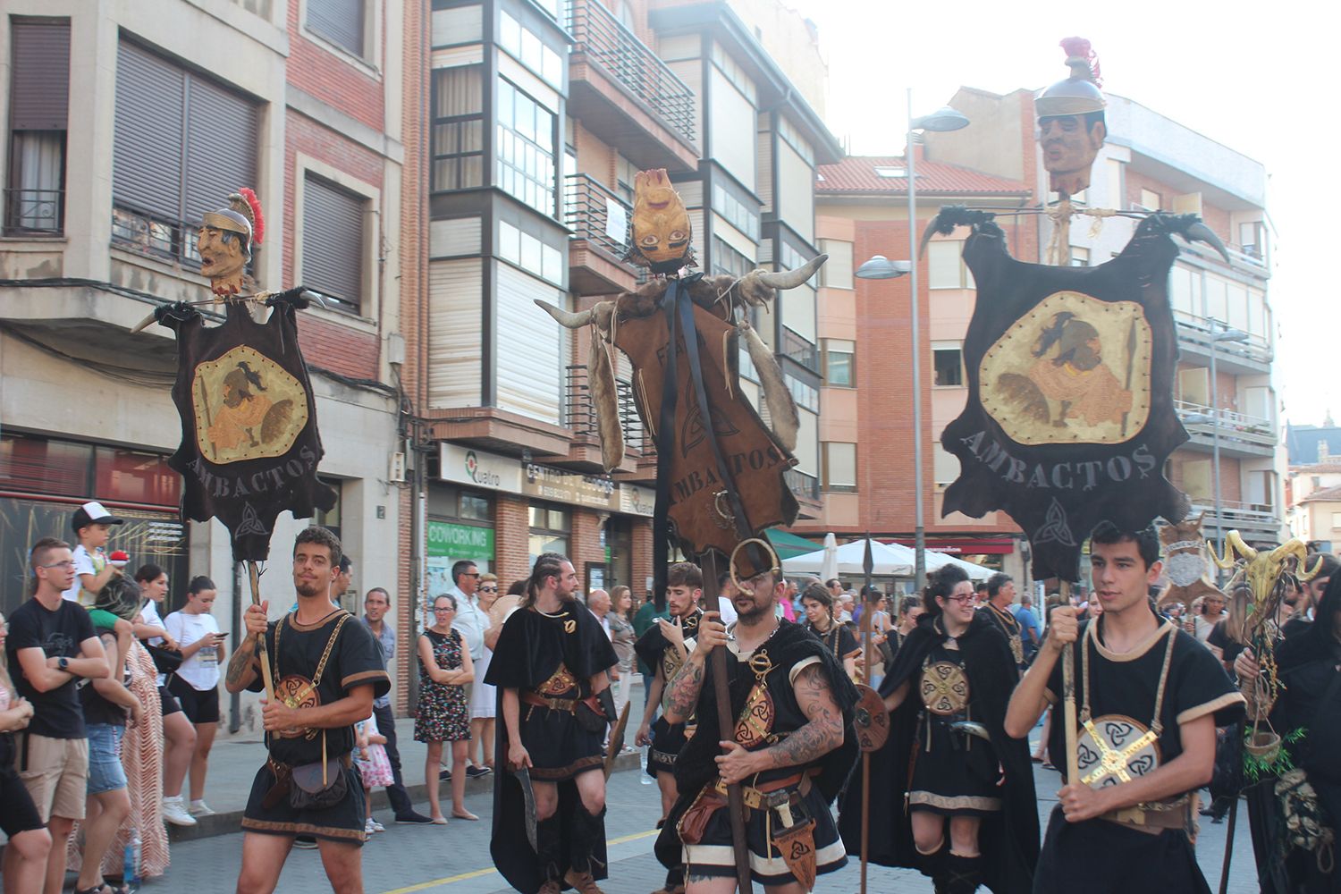 Desfile, campamento y mercado de Astures y Romanos61