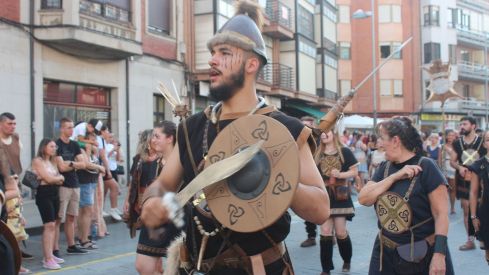 Desfile, campamento y mercado de Astures y Romanos63