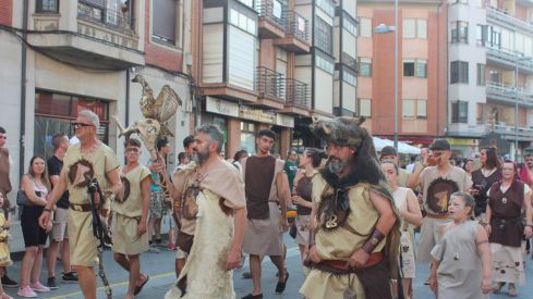 Desfile, campamento y mercado de Astures y Romanos67