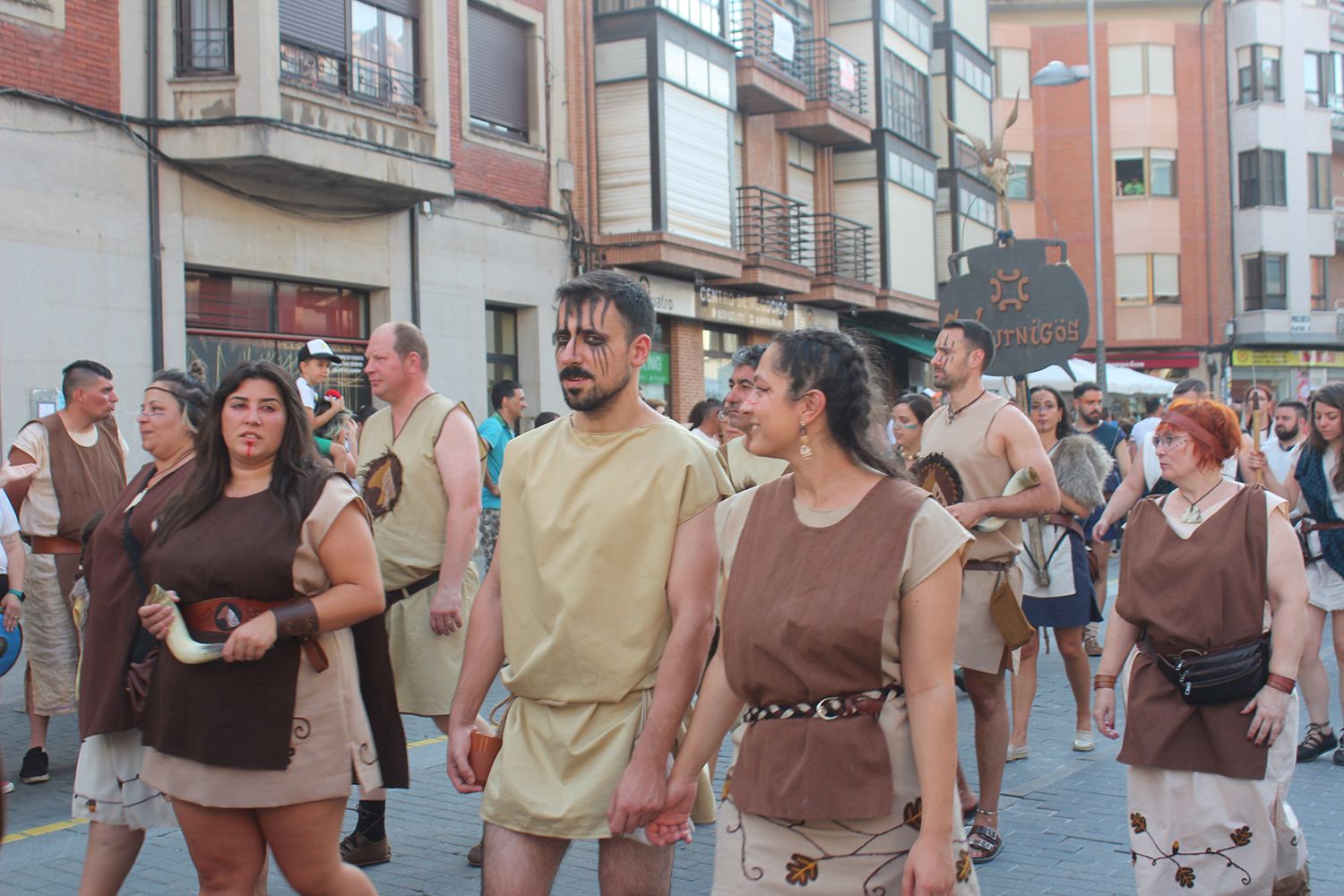 Desfile, campamento y mercado de Astures y Romanos70