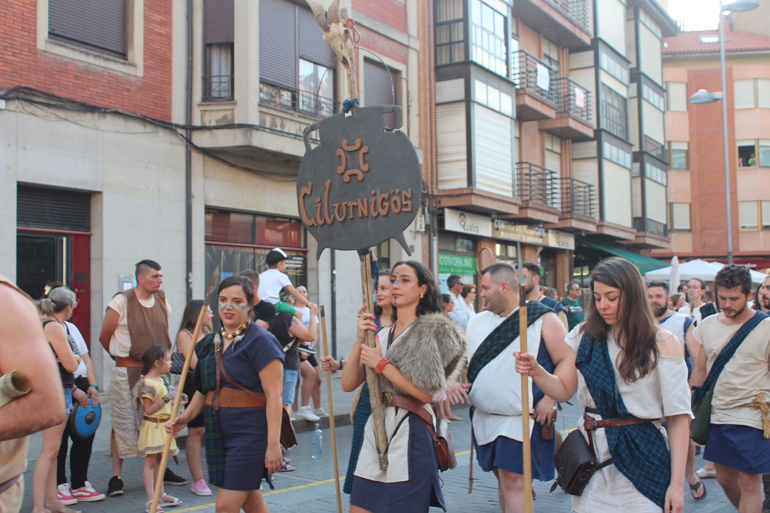 Desfile, campamento y mercado de Astures y Romanos71