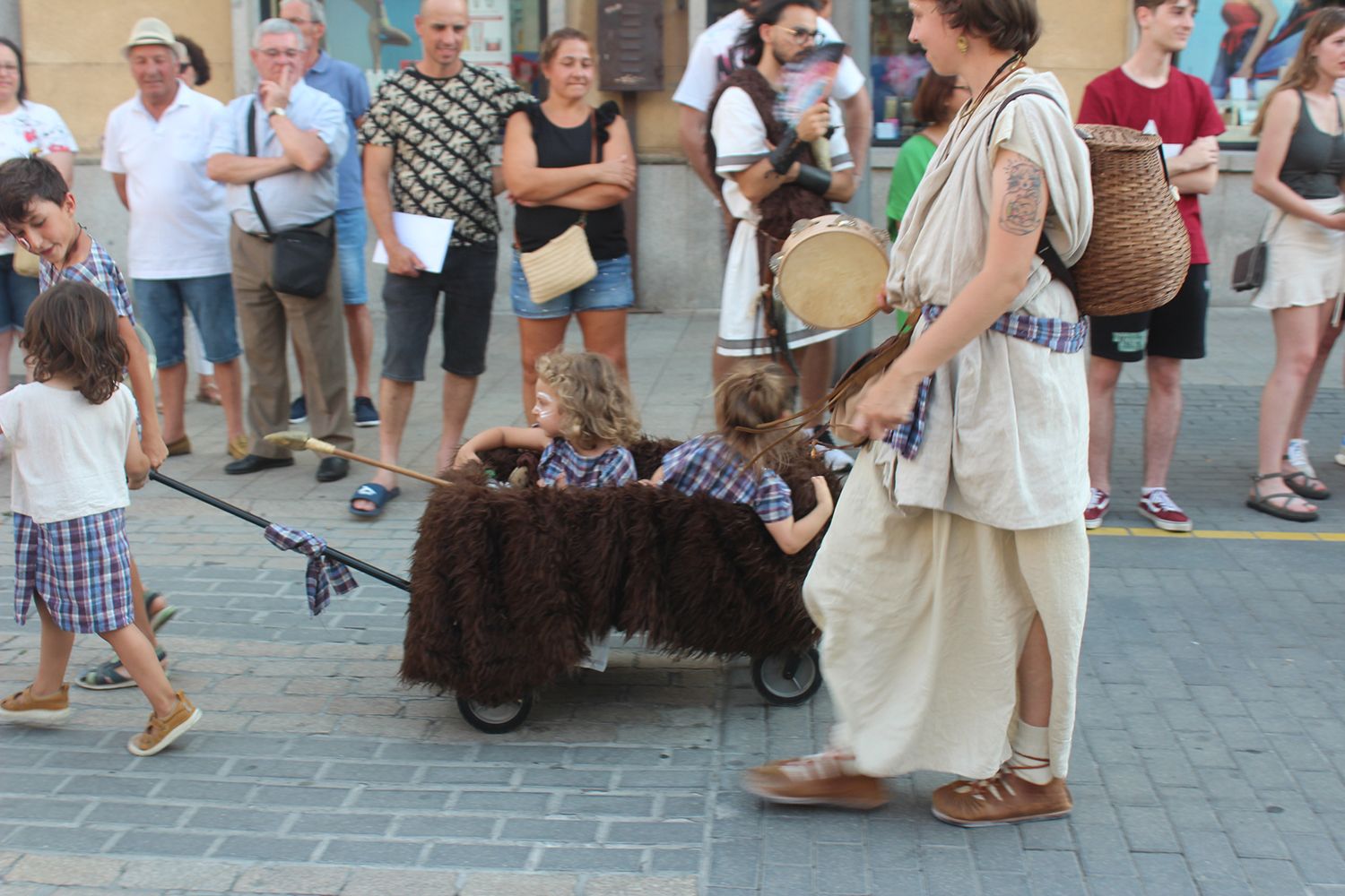 Desfile, campamento y mercado de Astures y Romanos73